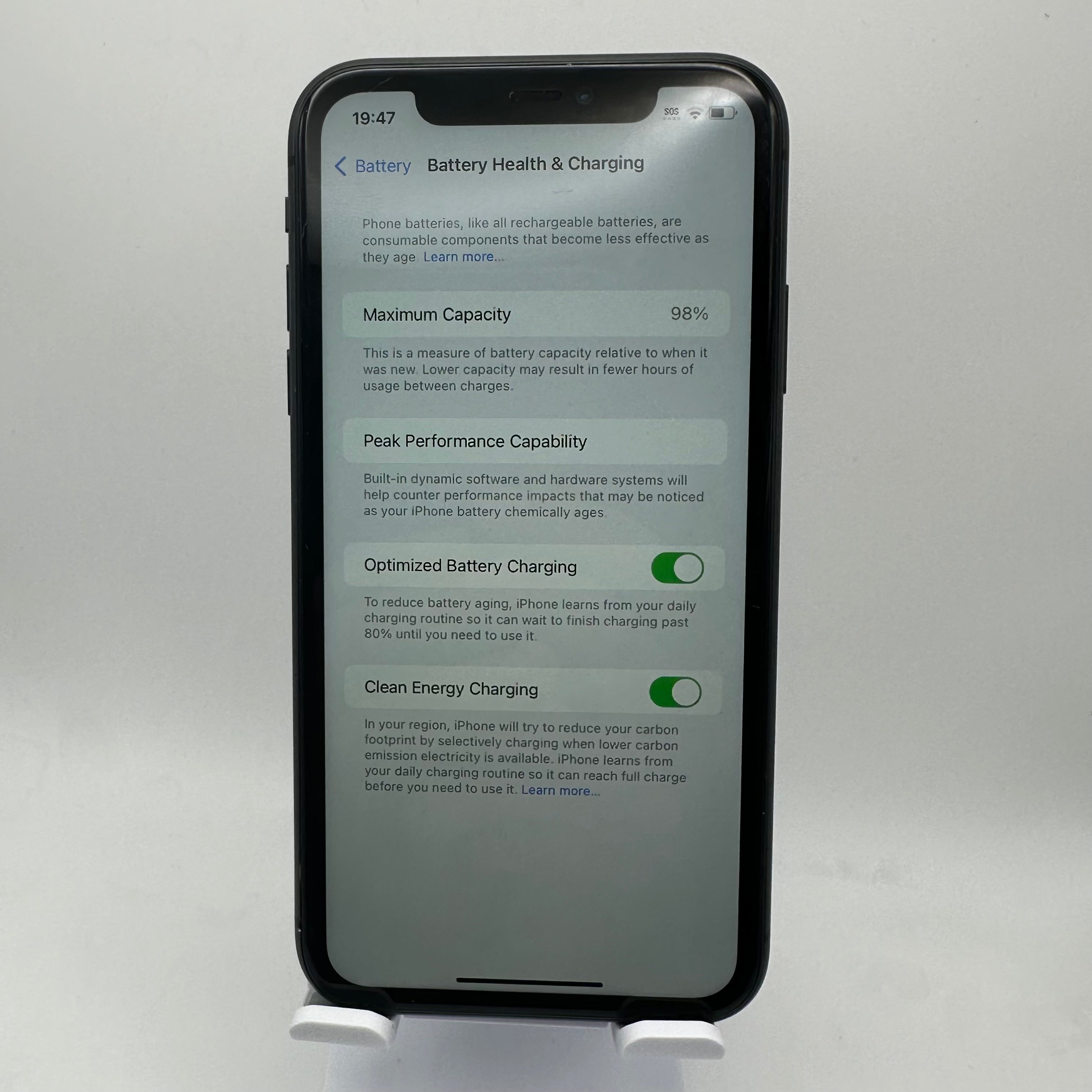 iPhone 11 64GB Unlocked GSM Smartphone - Fair Condition - ECOGT