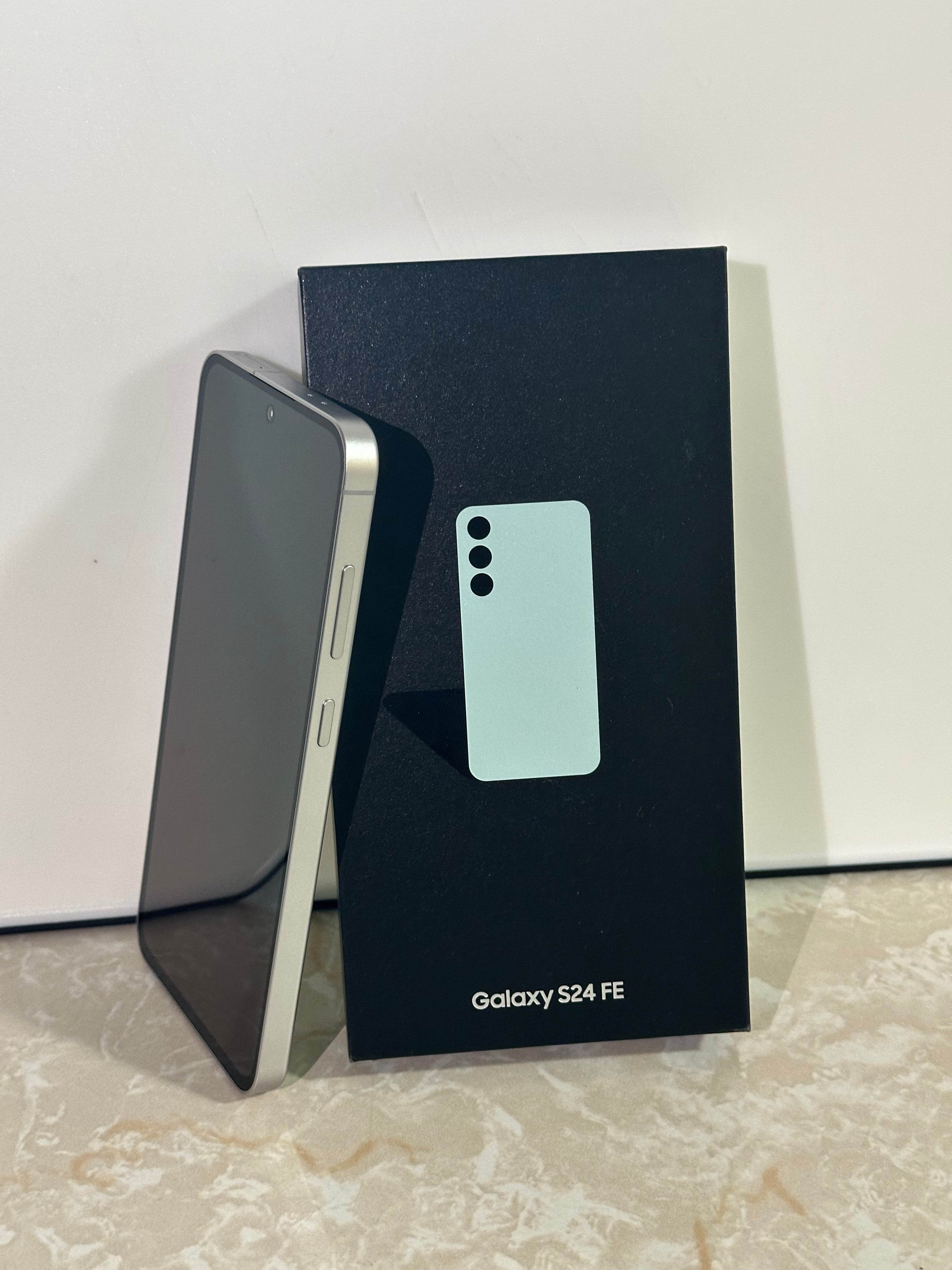 Samsung Galaxy S24 FE 5G 128GB Unlocked - Brand New Factory Sealed - ECOGT